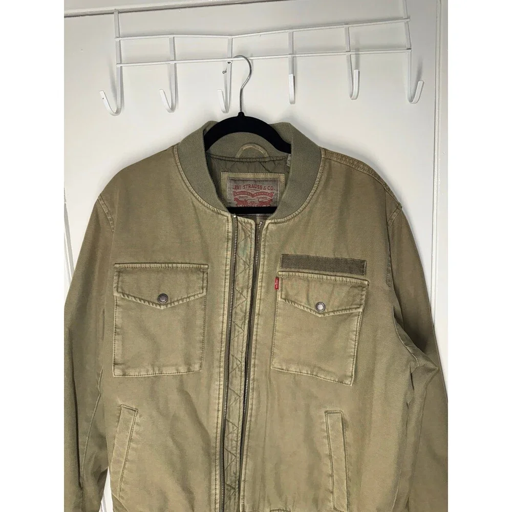 Levis elevate your